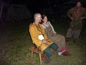 Bj�rn und Hj�rdis auf der neuen Bank